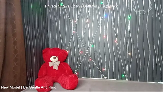 khushigoesnaughty0 online show from February 9, 2026, 7:39 am