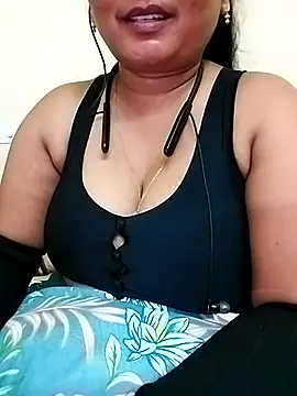 Snapshot of Palkova12 chatting on April 17, 2026, 11:51 pm Palkova12 online show from April 17, 2026, 11:51 pm