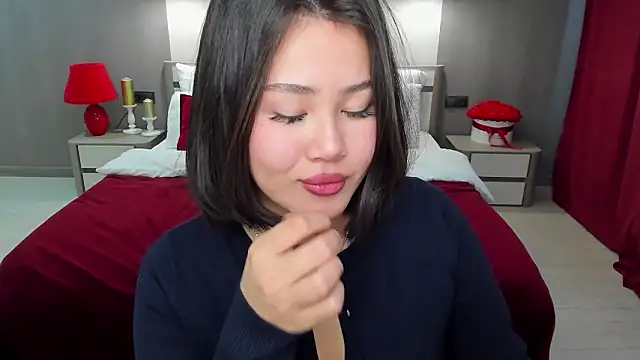 Brunette Charm online show from January 19, 2026, 11:36 am