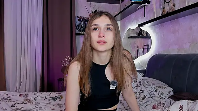 MarinaPoppenhagen online show from January 15, 2026, 9:18 pm