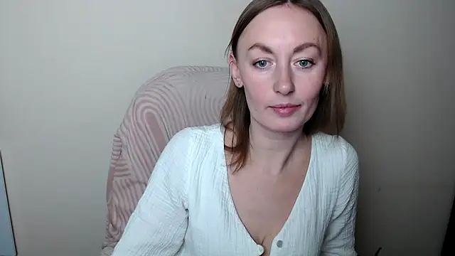 Snapshot of LiaSeass_ chatting on February 20, 2026, 1:46 pm LiaSeass online show from February 20, 2026, 1:46 pm