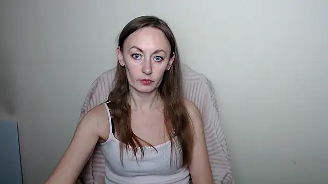 Snapshot of LiaSeass_ chatting on April 24, 2026, 12:51 pm LiaSeass online show from April 24, 2026, 12:51 pm