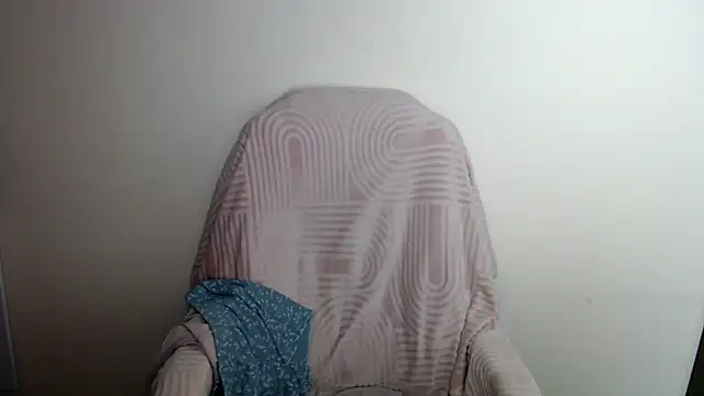 Snapshot of LiaSeass_ chatting on May 2, 2026, 12:32 pm LiaSeass online show from May 2, 2026, 12:32 pm