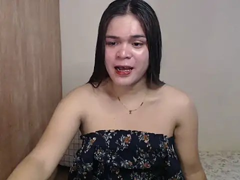 Snapshot of stripyapril chatting on June 8, 2026, 8:59 am stripyapril online show from June 8, 2026, 8:59 am