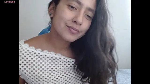 Snapshot of NovahPerotti chatting on July 17, 2026, 9:34 pm NovahPerotti online show from July 17, 2026, 9:34 pm