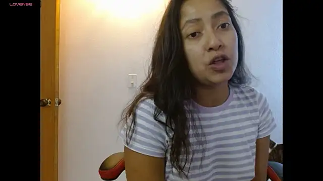 Snapshot of NovahPerotti chatting on May 29, 2026, 2:34 pm NovahPerotti online show from May 29, 2026, 2:34 pm