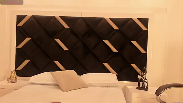 Lunara Vall online show from February 13, 2026, 3:50 am