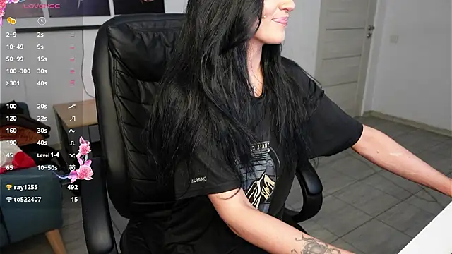 Nicky Diammond online show from March 10, 2026, 8:24 pm