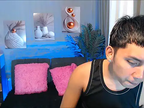 Snapshot of dylan_hardfucker chatting on February 20, 2026, 1:24 pm dylan hardfucker online show from February 20, 2026, 1:24 pm