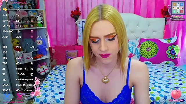 golden girl01 online show from April 18, 2026, 5:26 pm