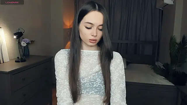 YvonneRobes online show from February 12, 2026, 7:46 pm