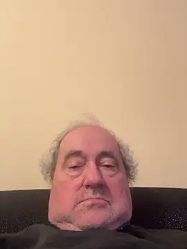 Snapshot of csikar chatting on February 8, 2026, 10:18 pm csikar online show from February 8, 2026, 10:18 pm