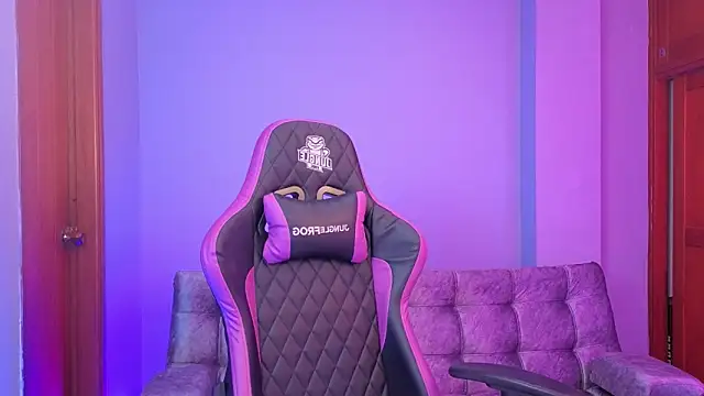 melanimorgan1 online show from December 20, 2025, 4:59 am