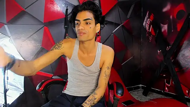 Hot Boys Without Limits online show from January 7, 2026, 4:17 am