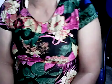 ChaChaMoreno Palangga online show from January 14, 2026, 10:41 am