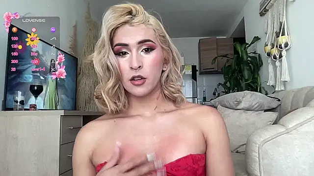 Snapshot of isa_fox_23 chatting on June 26, 2026, 2:23 pm isa fox 23 online show from June 26, 2026, 2:23 pm