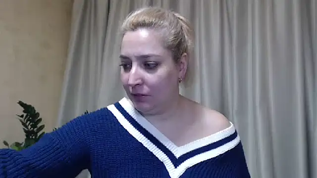 sweetpussy13 online show from March 1, 2025, 9:40 am