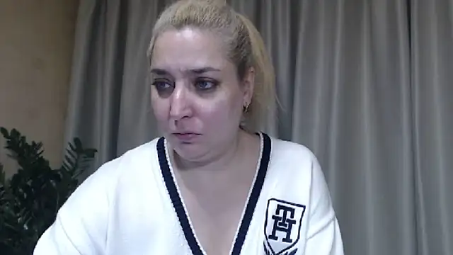 sweetpussy13 online show from November 29, 2025, 6:46 am