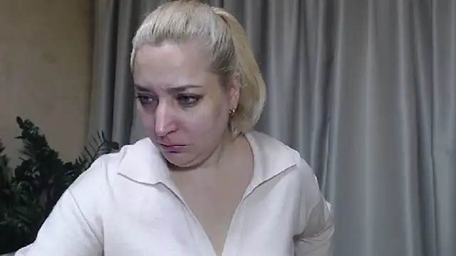 sweetpussy13 online show from October 9, 2025, 5:52 am