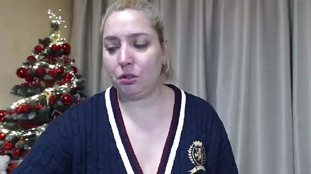 Snapshot of sweetpussy13 chatting on January 9, 2026, 6:09 am sweetpussy13 online show from January 9, 2026, 6:09 am