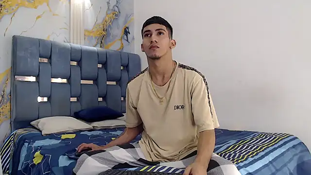 DIAMOND BLACKS online show from April 2, 2026, 7:15 am