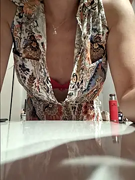 Snapshot of AbidingAuspices chatting on February 5, 2026, 2:29 am AbidingAuspices online show from February 5, 2026, 2:29 am