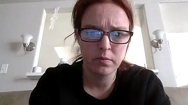 Snapshot of redremmi chatting on February 28, 2026, 4:39 pm redremmi online show from February 28, 2026, 4:39 pm