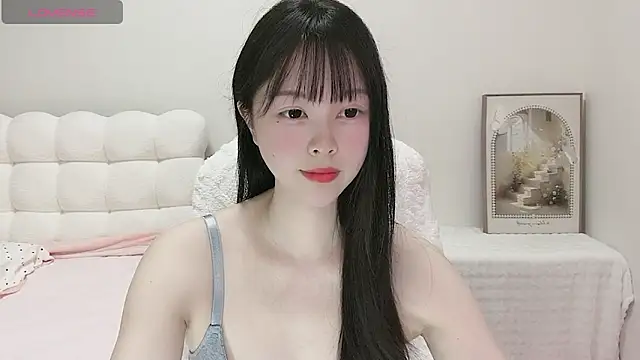 Anna-2005 online show from April 4, 2026, 5:36 am