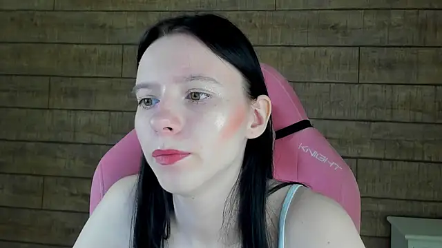 ArinaKubrick online show from April 3, 2026, 4:24 pm