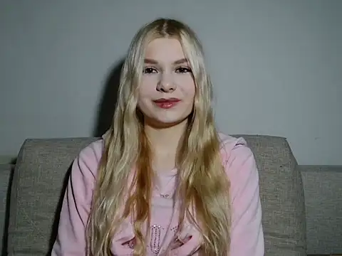 GeorginaLovely online show from January 15, 2026, 4:10 pm