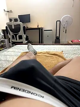 Snapshot of battman4488 chatting on December 15, 2025, 3:07 pm battman4488 online show from December 15, 2025, 3:07 pm