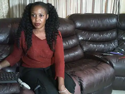 Snapshot of Caramel-goddess18 chatting on April 2, 2026, 11:28 am Caramel-goddess18 online show from April 2, 2026, 11:28 am