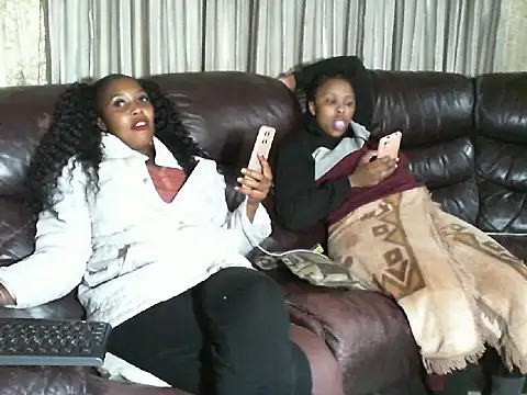Snapshot of Caramel-goddess18 chatting on March 26, 2026, 5:22 pm Caramel-goddess18 online show from March 26, 2026, 5:22 pm