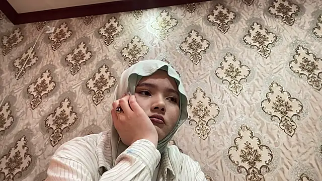 Katepleaurxo online show from February 19, 2026, 7:38 am