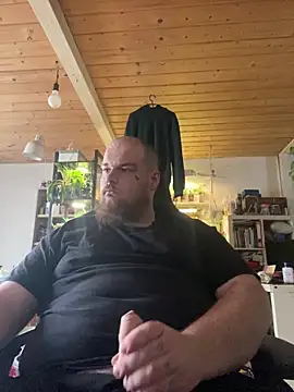 YoursxTruly online show from February 20, 2026, 3:14 pm