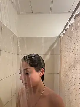 Snapshot of SilkyMira chatting on February 2, 2026, 11:37 pm SilkyMira online show from February 2, 2026, 11:37 pm