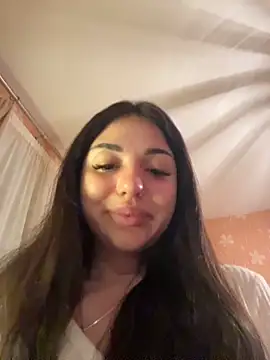 Snapshot of SilkyMira chatting on February 28, 2026, 7:13 pm SilkyMira online show from February 28, 2026, 7:13 pm