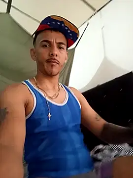 Marshallbronnxx online show from April 1, 2026, 9:56 pm