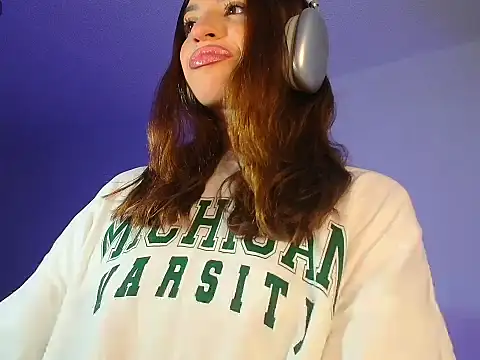 alina lee online show from February 1, 2026, 3:05 am