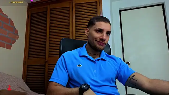 Snapshot of King_meruem chatting on January 8, 2026, 12:55 pm King meruem online show from January 8, 2026, 12:55 pm