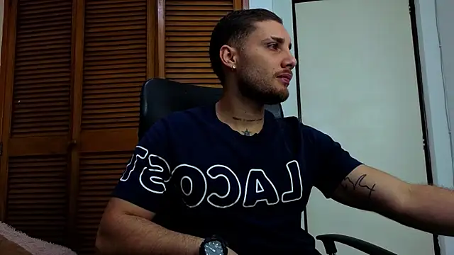 Snapshot of King_meruem chatting on January 12, 2026, 12:45 pm King meruem online show from January 12, 2026, 12:45 pm