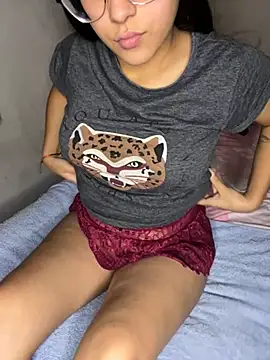 sextwox online show from March 7, 2026, 11:32 pm