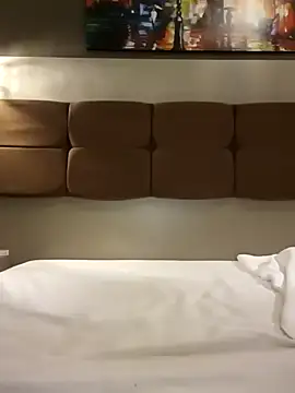 Atwsliiikizilll online show from December 15, 2025, 9:20 pm