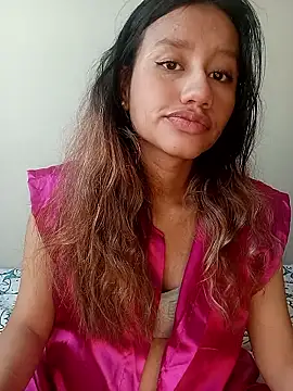 Annalia69 online show from February 12, 2026, 4:07 pm