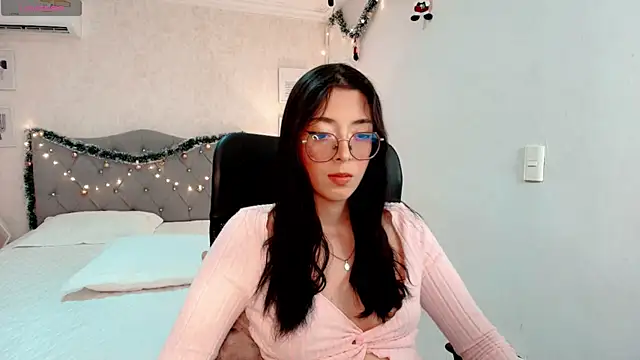 emmalove doll online show from December 20, 2025, 6:33 pm