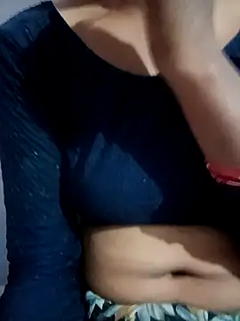 Snapshot of Arti_hot44A chatting on December 20, 2025, 9:01 am Arti hot44A online show from December 20, 2025, 9:01 am