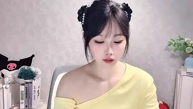 Pinkgirl520 online show from April 7, 2026, 2:35 am