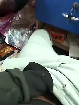 mohit08desi online show from December 17, 2025, 9:47 am