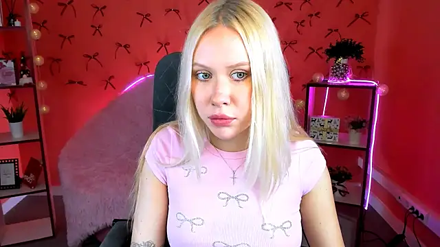 AprilChambers online show from January 12, 2026, 9:49 am