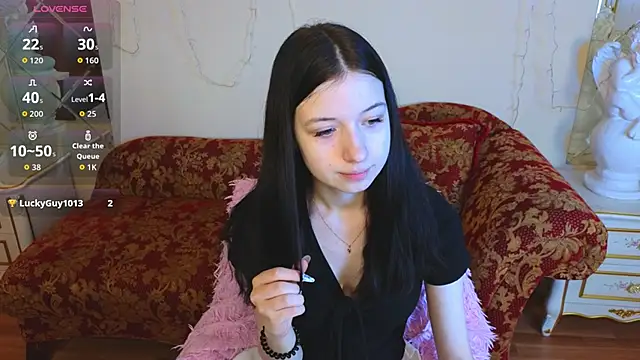 AlicePowells online show from January 18, 2026, 5:33 am